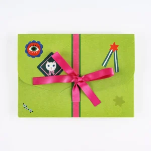 Yumi Kitagishi White Cat’s Mini Folder